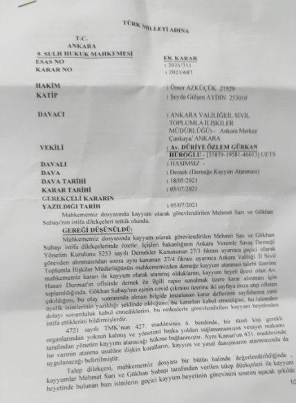 /></p><p><strong>BİLİRKİŞİ İNCELEMELERİ TAMAMLADI…</strong></p><p>Mimarlar Odası 9 Ekim 2020’de imar planı değişikliğini içeren 157 sayılı karar ve askıda iken yaptıkları itirazı reddeden 309 sayılı karar için Denizli Bölge İdare Mahkemesi’ne yürütmeyi durdurma istemiyle dava açtı. Mahkeme süreci içinde parsele ruhsat verilmemesi için Denizli Büyükşehir ve Pamukkale Belediyesi’ne dilekçeyle başvurdu. Ocak ayında bilirkişi atayan mahkeme, incelemesini tamamlayan bilirkişinin raporunu sunması bekliyor.</p><p>________________________________________________________________________________________________</p><p><em><strong>BAĞIMSIZ GAZETECİLİĞE DESTEK OLMAK İÇİN;</strong></em></p><p><span style=